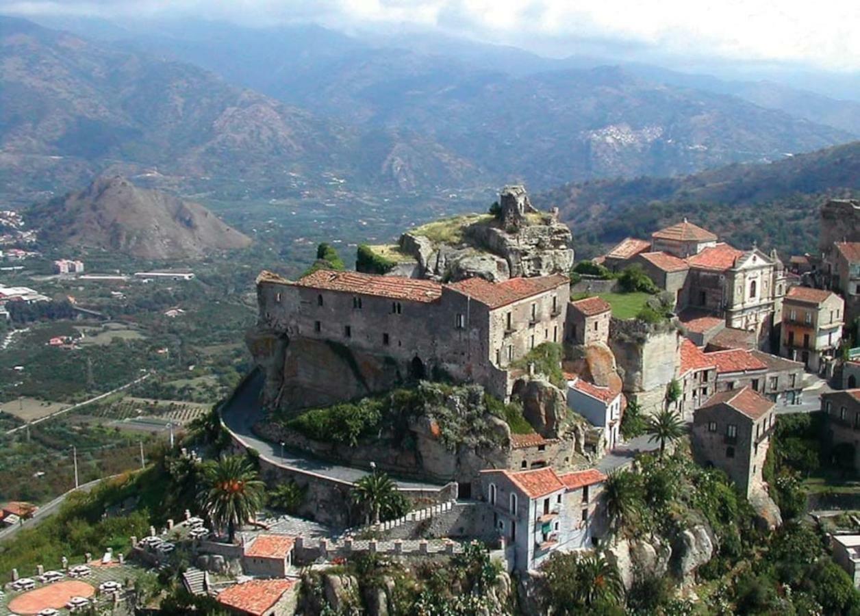 Апартаменти Casa Tuccari Castiglione Di Sicilia Екстер'єр фото